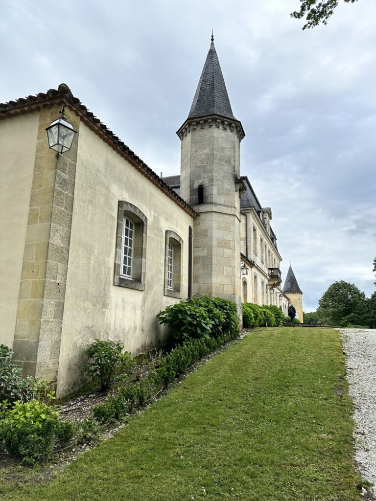 21 ème Trophée Pessac Léognan, 2024, Château de Couhins-Lurton, arrière du château